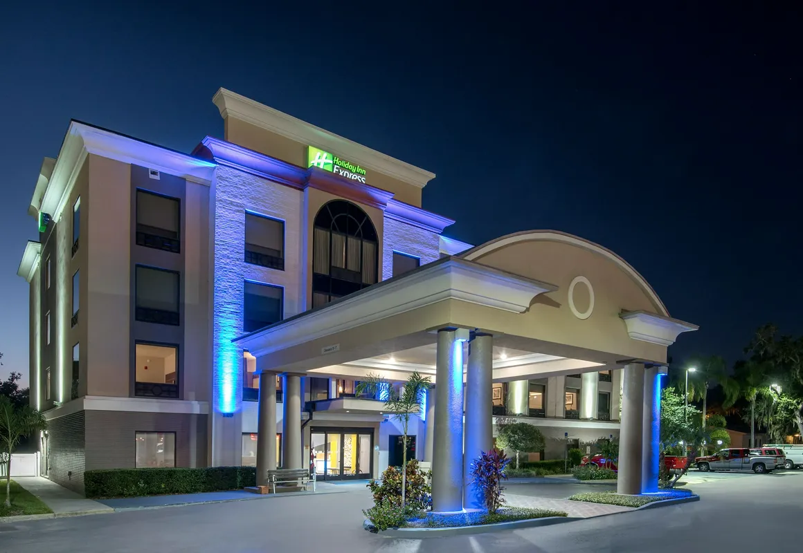 Holiday Inn Express Bartow by IHG hotel hero