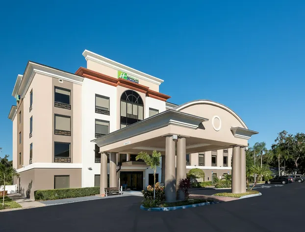 Holiday Inn Express Bartow by IHG hotel detail image 2