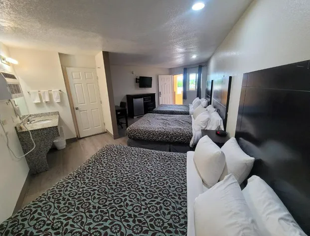 Econo Lodge hotel detail image 3