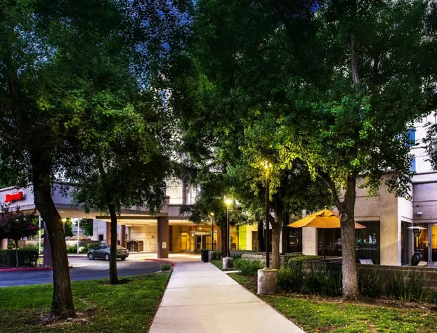 Visalia Marriott at the Convention Center hotel detail image 1