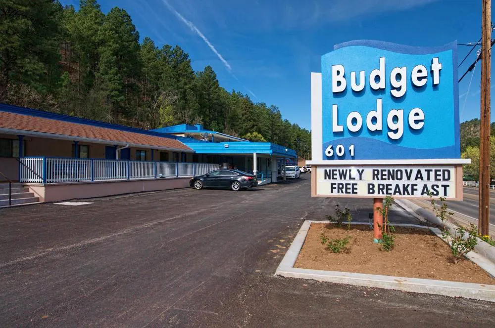 Budget Lodge Ruidoso hotel hero