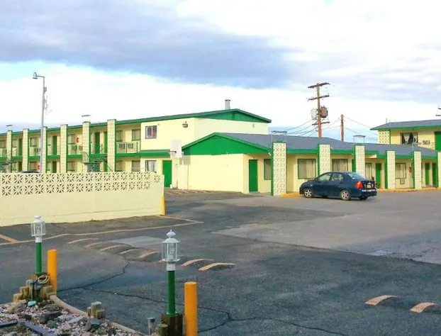 Economy Inn hotel detail image 4