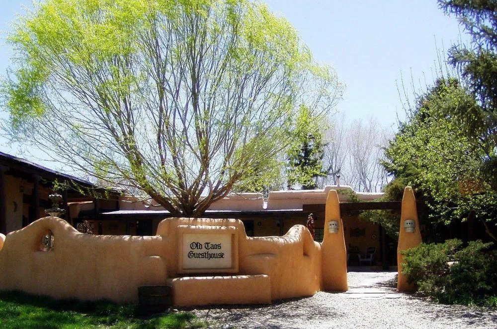 Old Taos Guesthouse B&B hotel hero