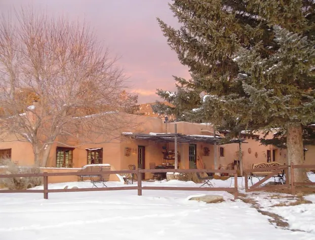 Old Taos Guesthouse B&B hotel detail image 1