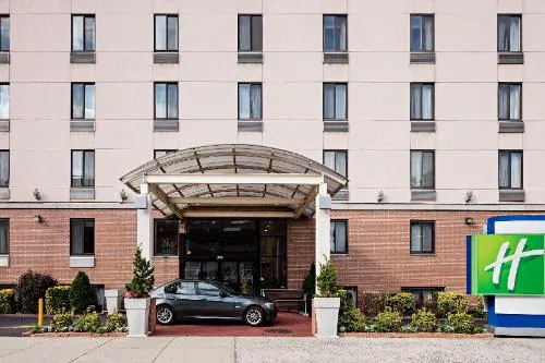 Holiday Inn Express Brooklyn hotel detail image 2