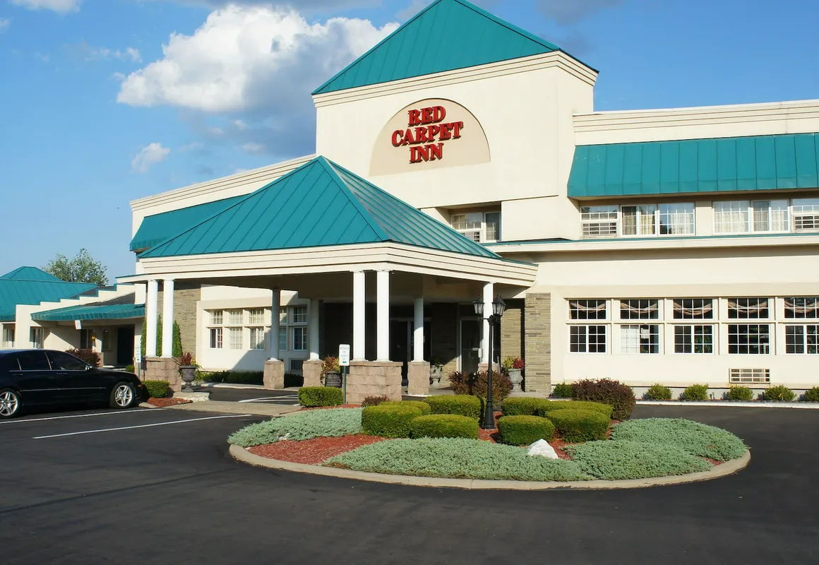 Red Carpet Albany Northern Blvd hotel hero