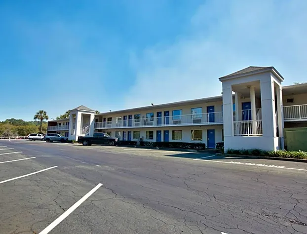 Motel 6 Tallahassee, FL - Downtown hotel detail image 4