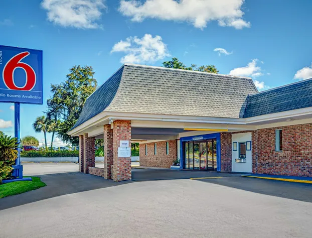 Motel 6 Tallahassee, FL - Downtown hotel detail image 2