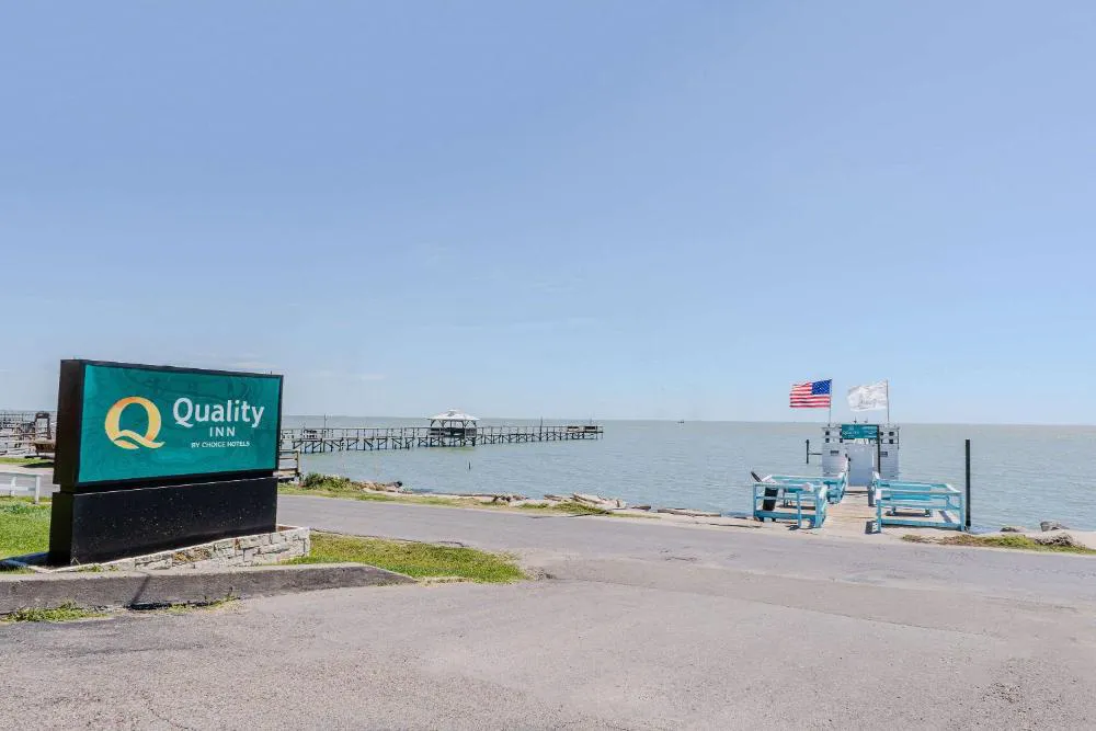 Quality Inn Rockport on Aransas Bay hotel hero