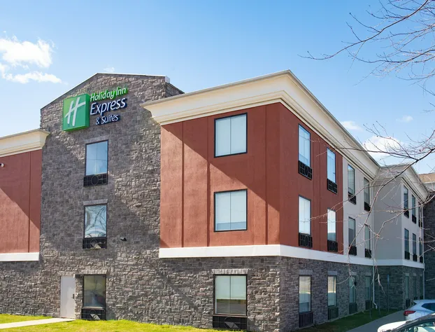 Holiday Inn Express Hotel & Suites Chester by IHG hotel detail image 2