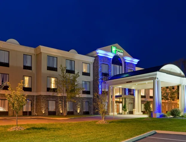 Holiday Inn Express Hotel & Suites Chester by IHG hotel detail image 2