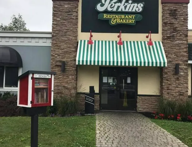 Clarion Inn & Suites Cortland - University Area hotel detail image 1