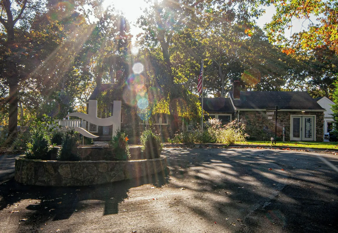 Hampton's Vacation Inn hotel hero