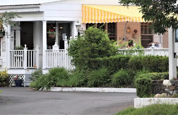 Admiral Motel hotel detail image 3