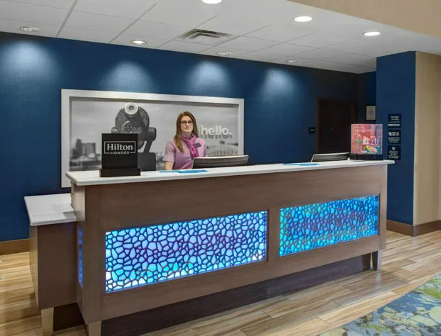 Hampton Inn & Suites Syracuse North Airport Area hotel detail image 2