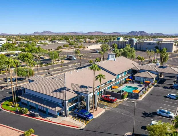 The Hotel Serene Glendale Peoria, Surestay Collection by BW hotel detail image 2