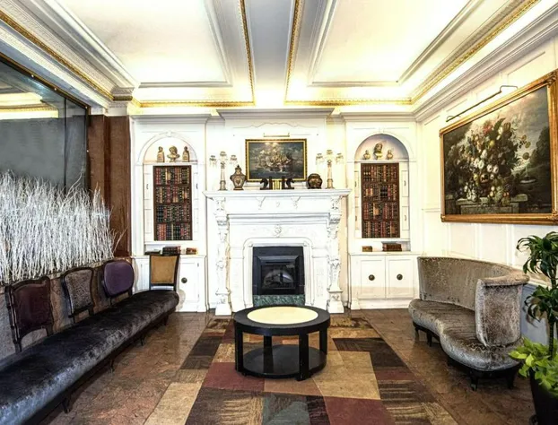 Night Hotel Broadway hotel detail image 3