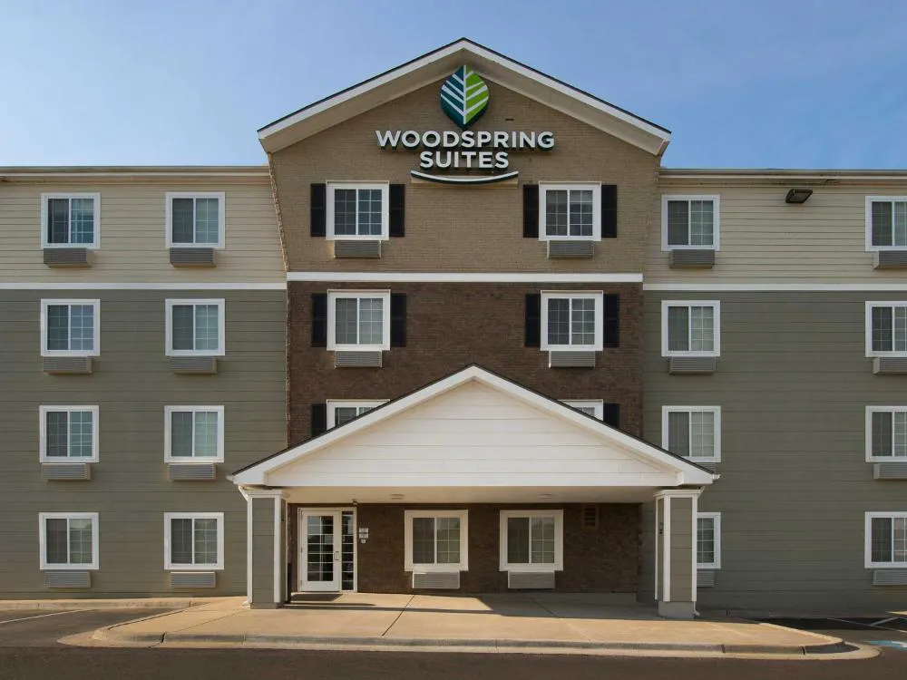 WoodSpring Suites Kansas City Mission hotel hero