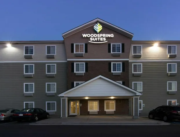 WoodSpring Suites Kansas City Mission hotel detail image 1