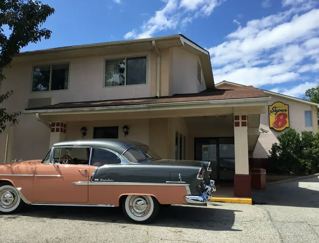 Super 8 by Wyndham Newburgh/West Point Near Stewart Airport hotel detail image 2