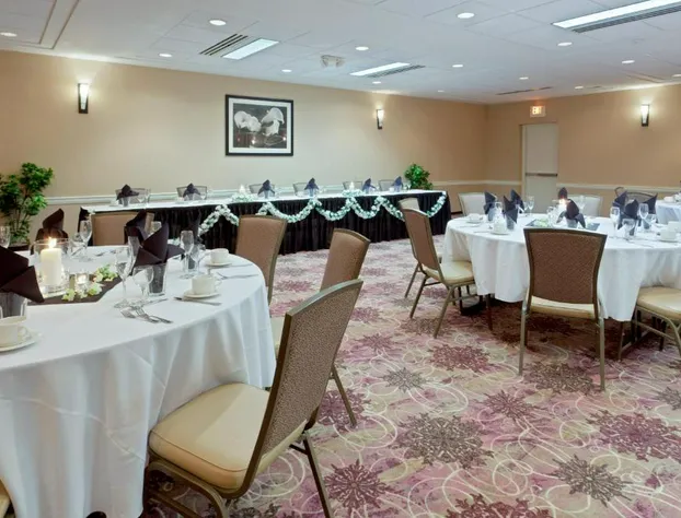 Armoni Inn & Suites hotel detail image 4