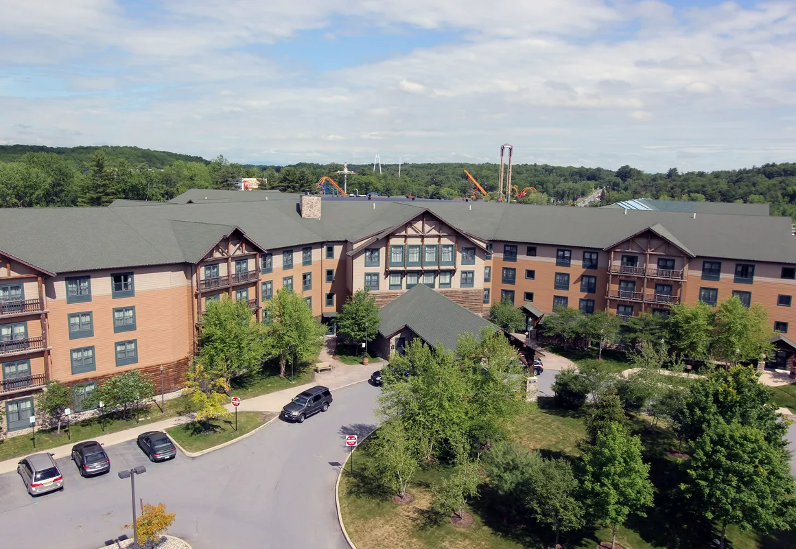 Six Flags Great Escape Lodge & Indoor Waterpark hotel hero