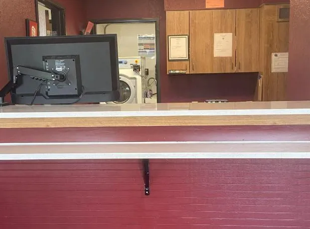 Red Roof Inn Queensbury hotel detail image 2