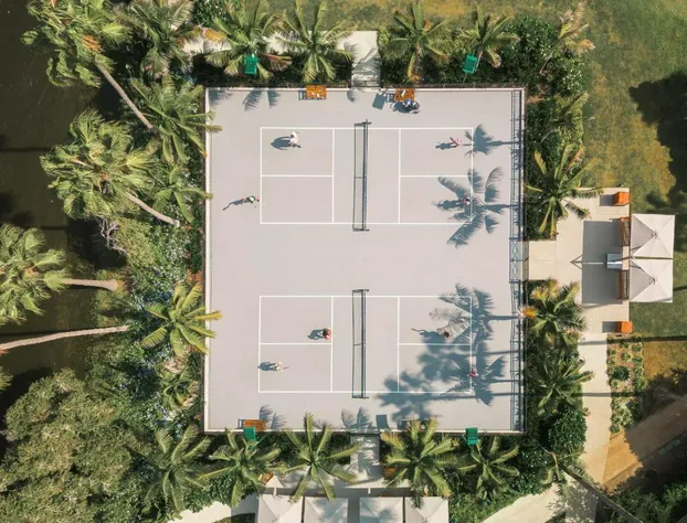 La Jolla Beach and Tennis Club hotel detail image 4