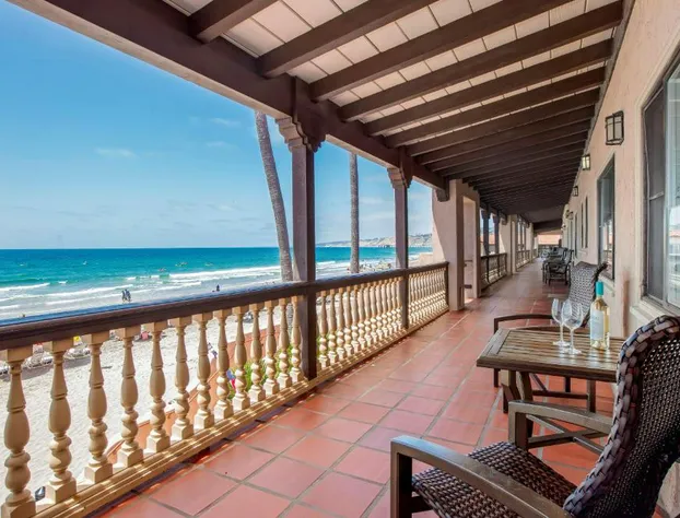 La Jolla Beach and Tennis Club hotel detail image 2