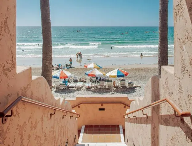 La Jolla Beach and Tennis Club hotel detail image 3