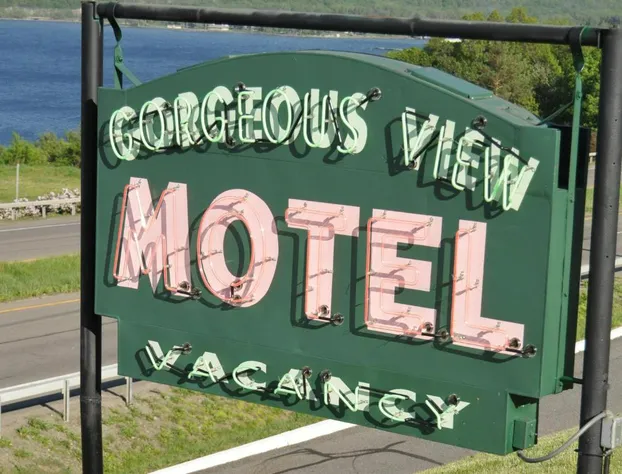 Gorgeous View Motel hotel detail image 1