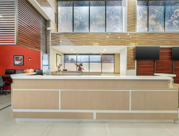 Best Western Plus Park Place Inn - Mini Suites hotel detail image 3