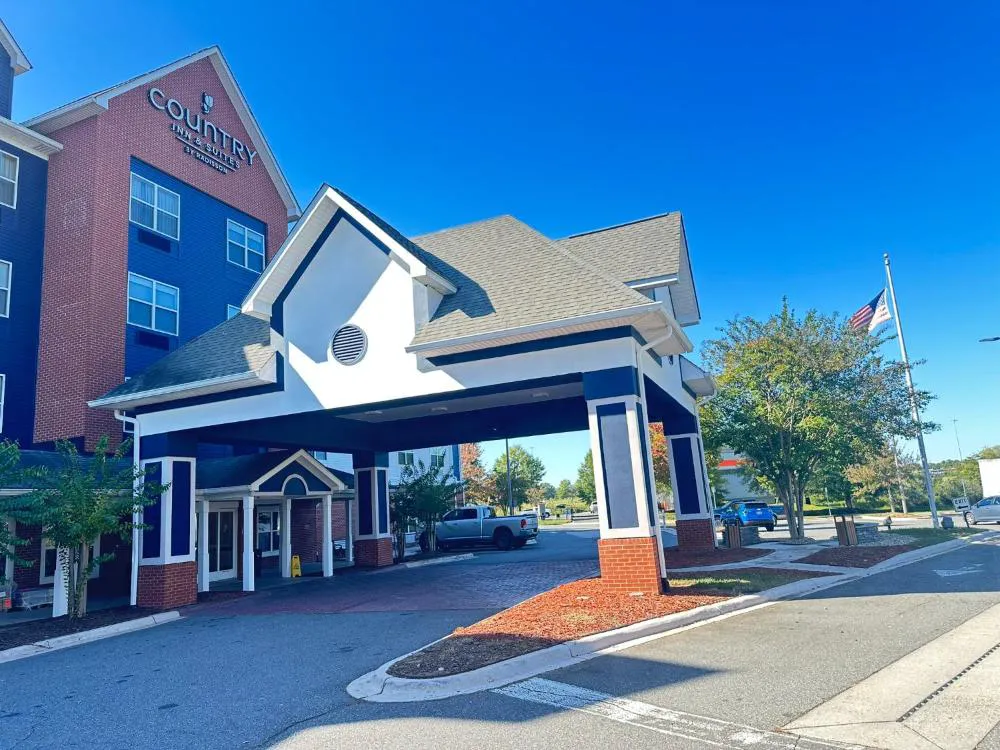 Country Inn & Suites by Radisson, Concord (Kannapolis), NC hotel hero