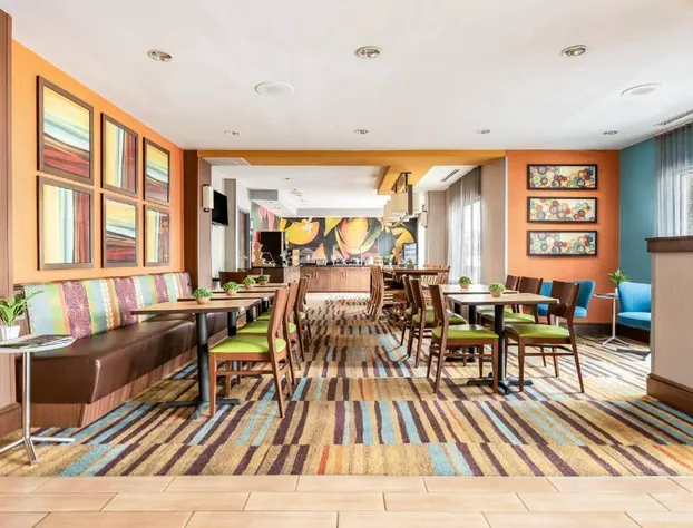 Fairfield Inn by Marriott Charlotte Northlake hotel detail image 3