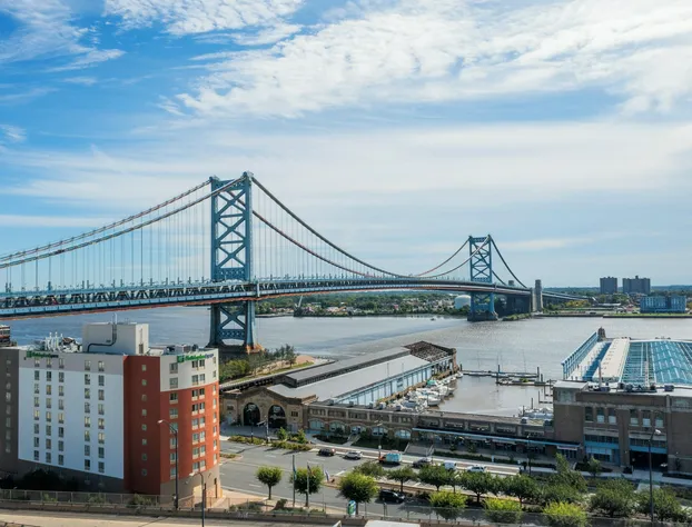 Holiday Inn Express Philadelphia - Penns Landing by IHG hotel detail image 2