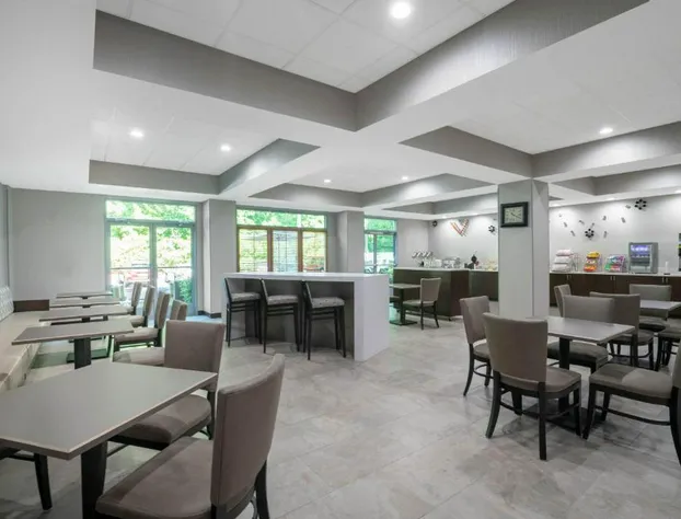 Wingate by Wyndham Charlotte Airport I-85/I-485 hotel detail image 4