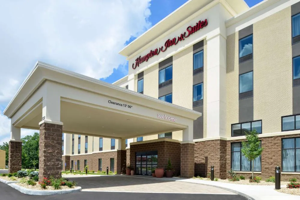 Hampton Inn & Suites Cincinnati-Mason hotel hero