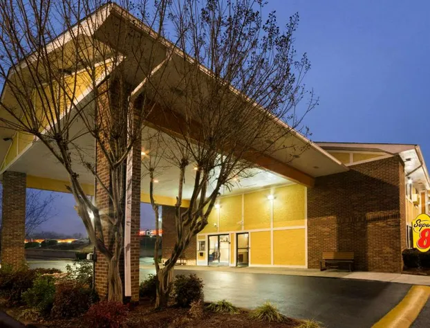 Super 8 by Wyndham Charlotte University hotel detail image 1