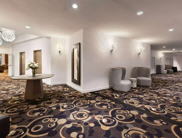 Wyndham Garden Norfolk Downtown hotel detail image 3