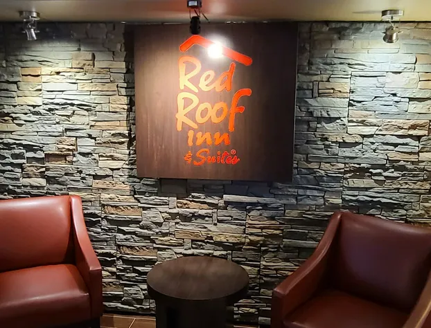 Red Roof Inn & Suites Cornelius – Lake Norman hotel detail image 2