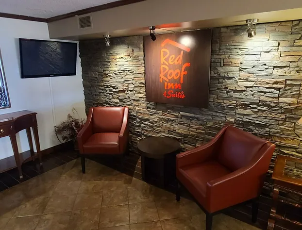 Red Roof Inn & Suites Cornelius – Lake Norman hotel detail image 4