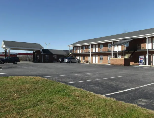 Surry Inn - Dobson - I-77 - Exit 93 hotel detail image 1