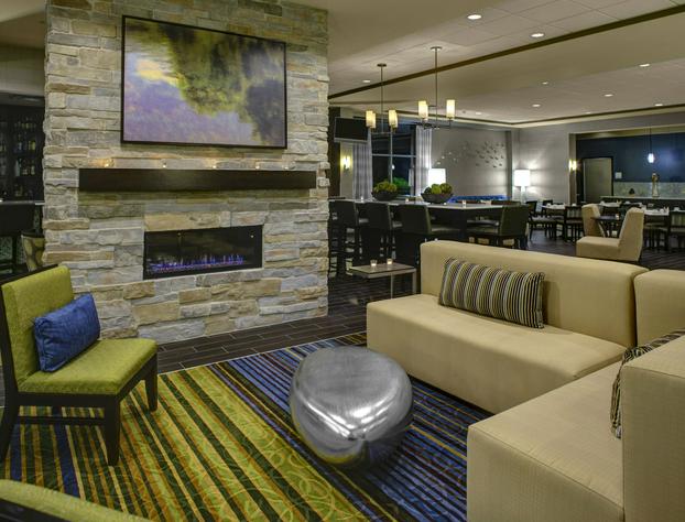 Holiday Inn Indianapolis Carmel, an IHG Hotel hotel detail image 1