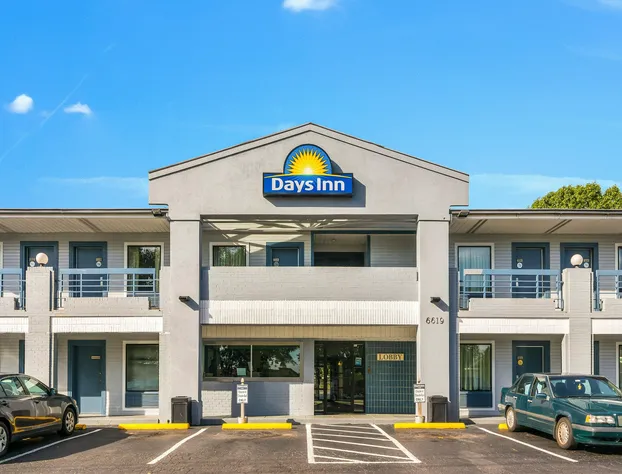 Days Inn by Wyndham Raleigh Glenwood-Crabtree hotel detail image 1