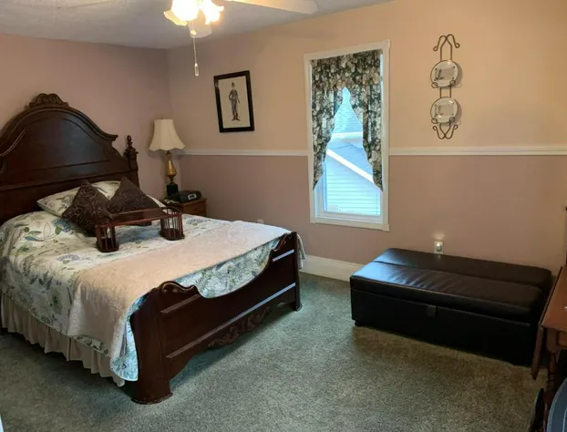 Emerald Necklace Inn Bed and Breakfast hotel detail image 3