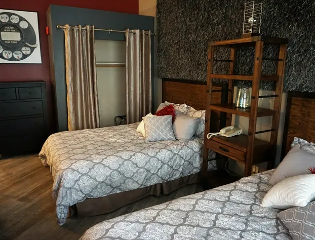 River Hills Hotel hotel detail image 1