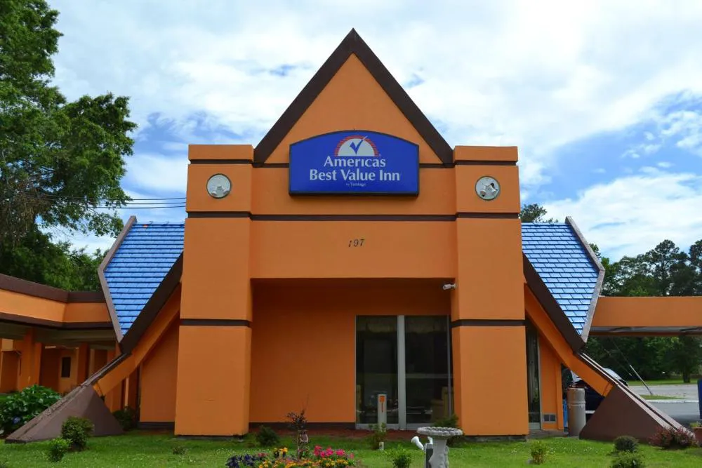 Americas Best Value Inn Smithfield hotel hero