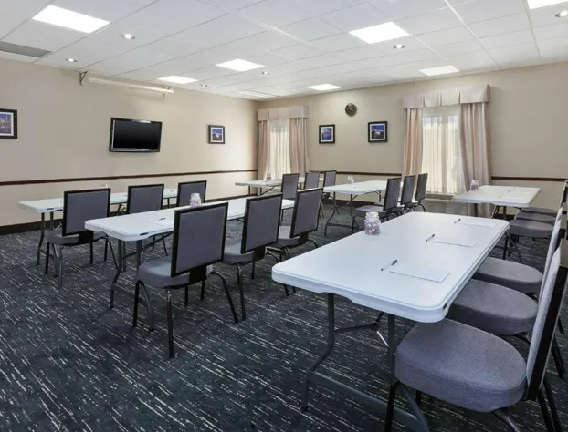 Hampton Inn Marysville hotel detail image 1
