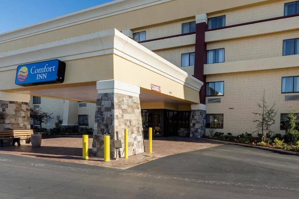 Comfort Inn Tulsa Midtown hotel hero