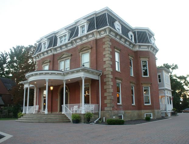 Steele Mansion hotel detail image 1